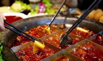 “火锅老油”里到底有多少“油水”？——重庆火锅“潲水油”问题调查