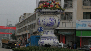 高陂镇竖起青花瓷花篮！打造大埔陶瓷主产区形象标志