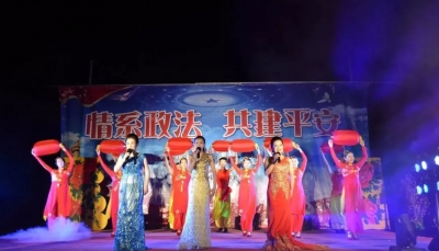 五华“情系政法 共建平安”普法演出走进转水镇