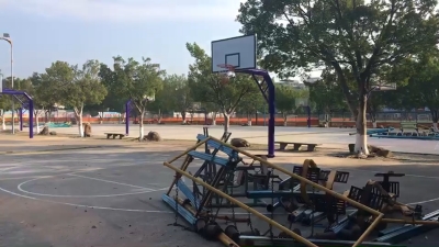 梅城剑英体育馆健身广场封闭改造 预计春节后开放使用