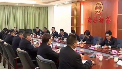 梅县区党员干部热议修宪：顺应时代要求和人民意愿