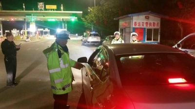 兴宁交警春节前集中开展酒驾整治统一行动