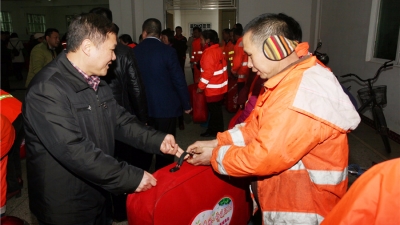  感谢这些“城市美容师”！蕉岭开展慰问环卫工人活动