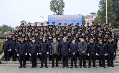 五华城管执法队伍换装啦！快看看是啥样的~