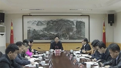 陈伟明主持召开县委常委会议