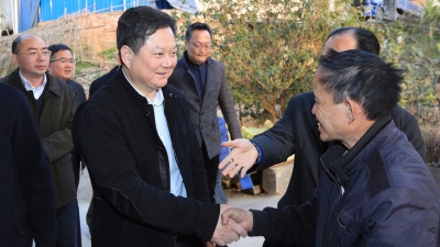 方利旭到梅县区梅南镇开展“送温暖”慰问活动