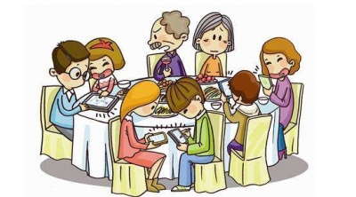 时评丨别让手机阻断亲情、冲淡年味儿