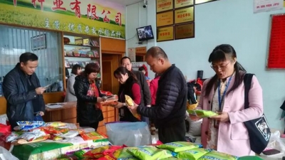 梅江区农业局到辖区种子市场开展专项执法检查