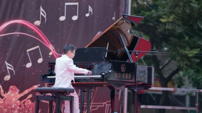 第六届梅州市青少年器乐大赛圆满落幕