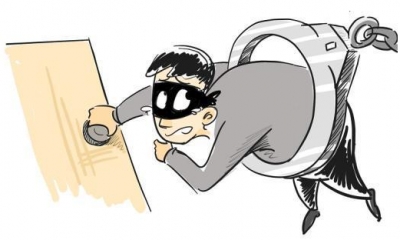 在华侨城某小区入室盗窃的小偷抓住了，他却把锅推给老板…