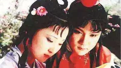 新版《红楼梦》署名“曹雪芹著，无名氏续”而不再是“高鹗续”