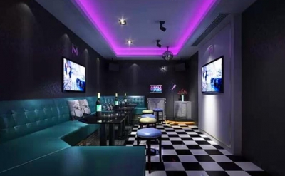 梅城江边路被投诉KTV噪声检测合格 疑是开窗传声扰民