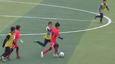 足球友谊赛：平远县一小2：0北京门头沟区青训队