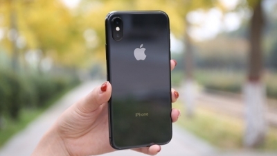 苹果发布财报：iPhone销量不及预期，但营收创新高