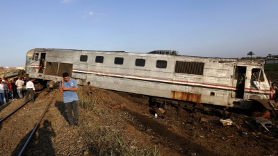 埃及北部火车相撞，至少16人死亡40人受伤