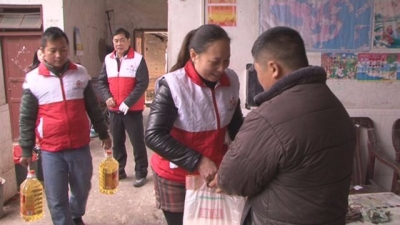 大埔县红十字会到茶阳镇“送温暖”