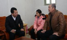 梅江区开展节前慰问活动