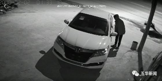 偷车贼凌晨当街作案 华城3辆小轿车差点不翼而飞