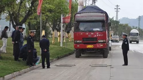 @大埔车主注意了，19日起警方将严打整治这类车辆！