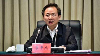 环保部部长今出席记者会，带着“大气十条”圆满完成的成绩单