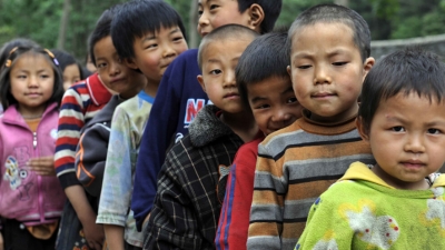 快手“网红”散打哥捐资30万关爱山区留守儿童