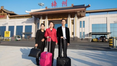 我市全国人大代表返梅：把两会精神学习好宣传好