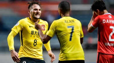 亚冠：恒大双杀济州联领跑小组 阿兰传射古德利世界波