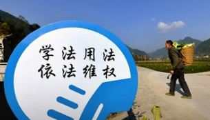 市普法骨干培训班在梅城开班