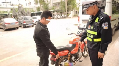 酒驾、不挂牌、准驾不符...五华这位“牛人”一下被记36分