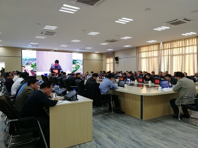 梅县区压实责任升温鼓劲：推进脱贫攻坚和新农村建设工作 