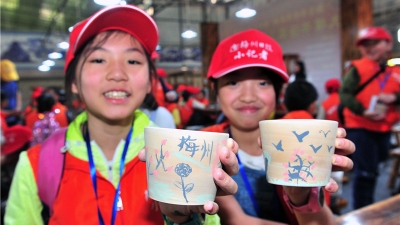 小记者丨 参观富大陶瓷厂