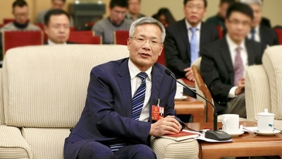 唐海龙代表建议：立法规定对环境违法企业中止供电