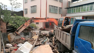 梅江区三角镇集中开展“三清三拆三整治”行动