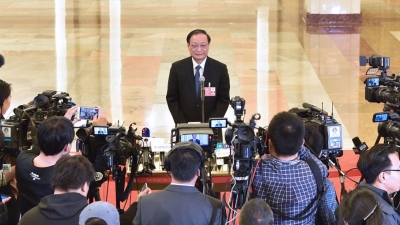 国家中医药管理局局长王国强：培养万名中医药基层骨干