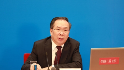 60多年出了几十份减负文件，孩子书包为何越喊越重