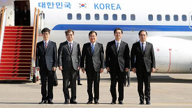 韩国特使团抵达平壤开始访问朝鲜