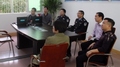 李政江到江南街道督导全国“两会”期间信访维稳工作