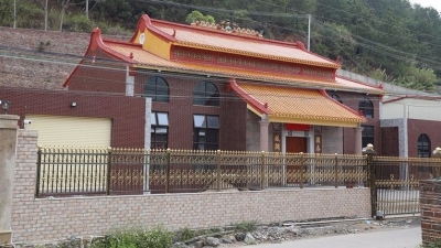  梅县区这处违建寺庙无视政府停工和拆除通知，如今竟已建成