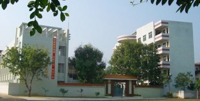 童心妙笔丨心中的校园风景线