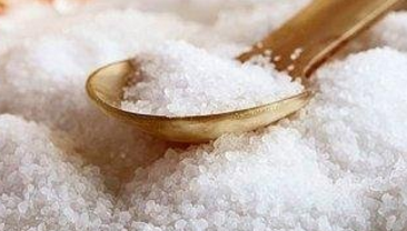 梅江区食药监局联合开展专项行动 查获非法经营食盐21吨   