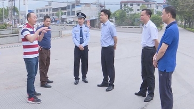 陈伟明率队检查假期道路交通安全工作