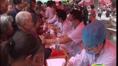 点赞！兴宁市人民医院组织医护人员到罗浮送医送药