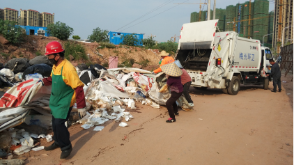 点赞！梅城广州大桥附近一工地成堆的垃圾被清理了