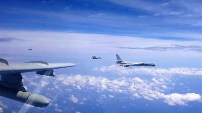 空军多语种宣传片《战神绕岛新航迹》向海内外发布