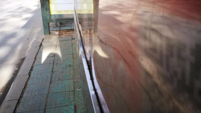 追踪丨梅城江南路公交站台垃圾问题得到根治