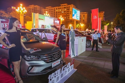 火爆人流带动销量攀升！第五届汽车品牌大联展首日人气爆棚