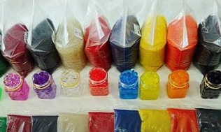 小心中毒！市工商局清查三无“水晶泥”