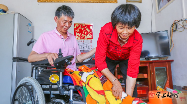 感动！25年照顾瘫痪丈夫 大埔患难夫妻诠释全国“最美家庭”