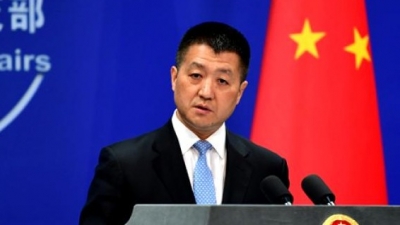 GAP就T恤删改中国地图道歉，外交部：将继续听其言观其行
