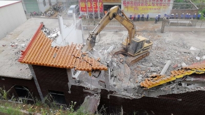 梅县区这处无视停工通知的违建寺庙 终被拆除